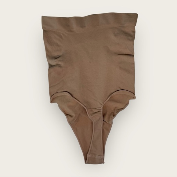 NWOT | SKIMS | High-Waisted Thong Shapewear | Clay | S/M - Picture 3 of 7